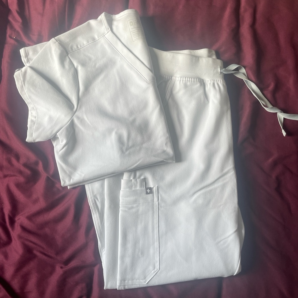 Women’s White Scrub Bottoms- FIGS